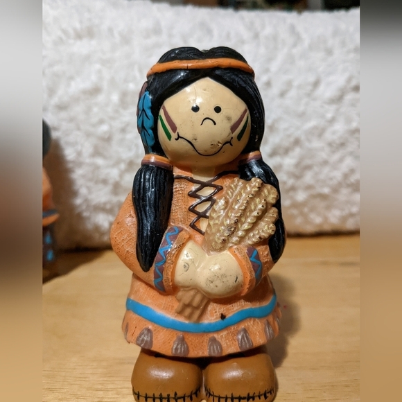 Vintage Thanksgiving candle set Native people and PILLgrams. - Picture 2 of 8